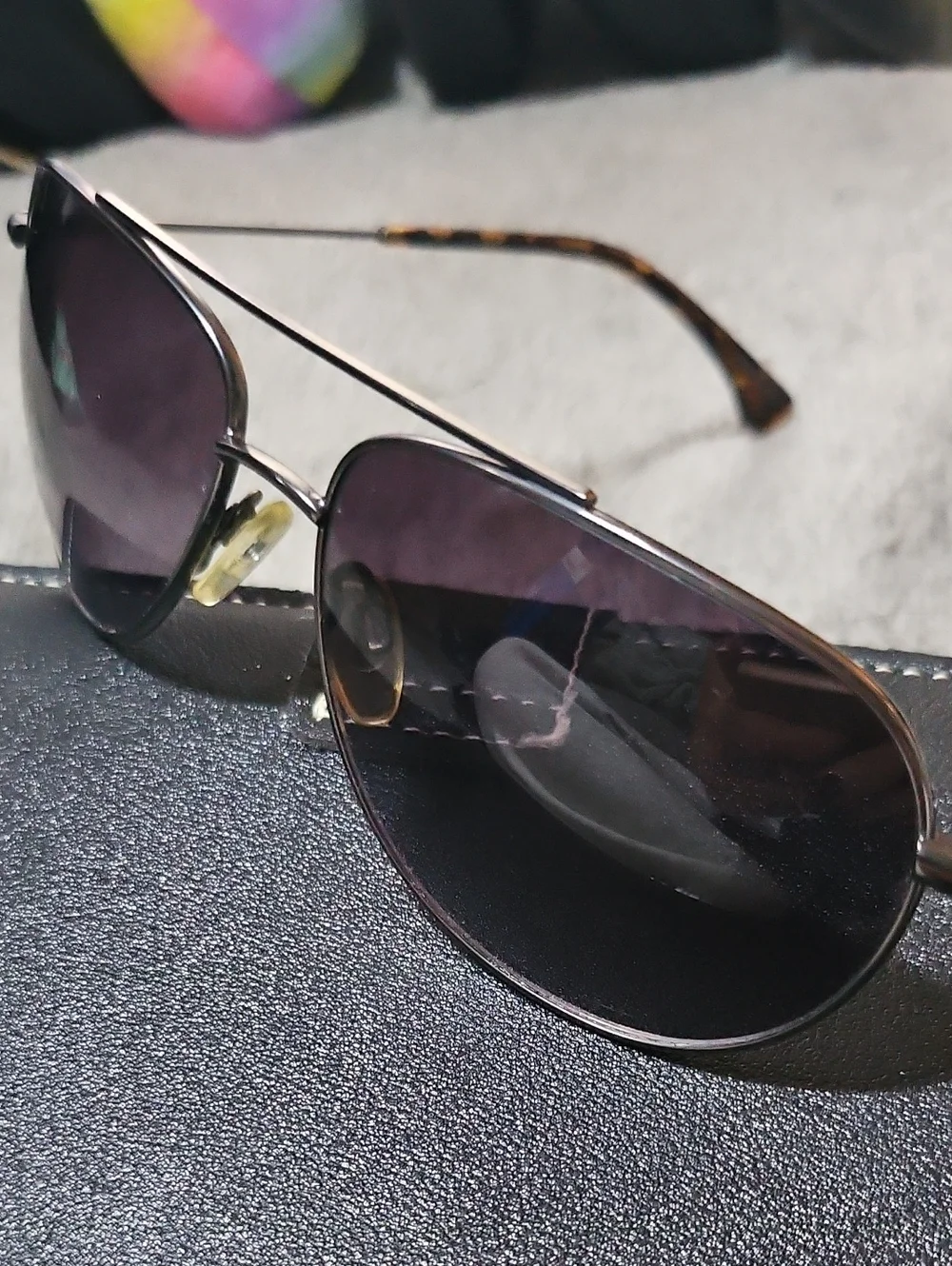Gap Womens Aviator Designer Sunglasses With Case
